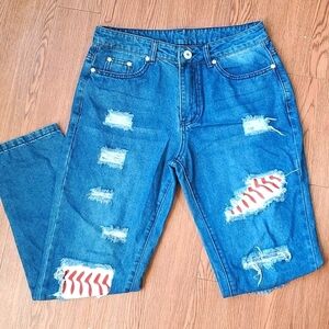 NWOT Softball Baseball Distressed Mom Style Straight Leg Jeans Womens Sz Small/9